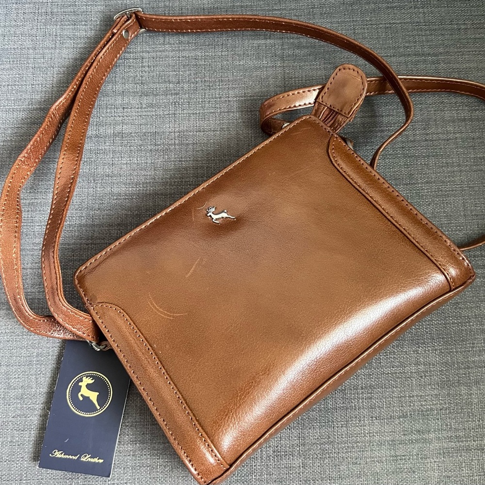 NWT ASHWOOD LEATHER FLAP CROSSBODY SHOULDER BAG